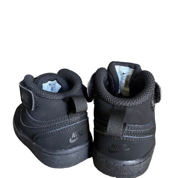 NWOT Infant Nike Court Borough Mid 2 TD 'Triple Black Sneakers - Picture 3 of 5